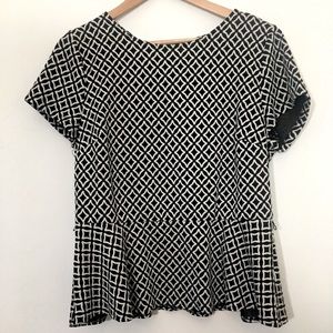 Roz & Ali Black & White Diamond Peplum Top Large